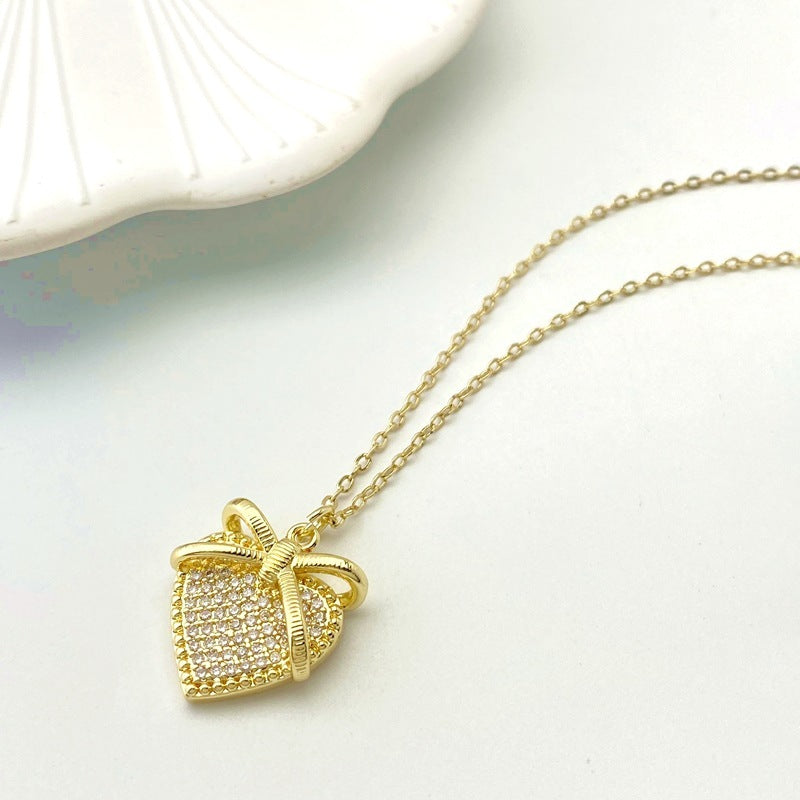 Versatile Heart-shaped Micro Inlaid Zirconium Necklace